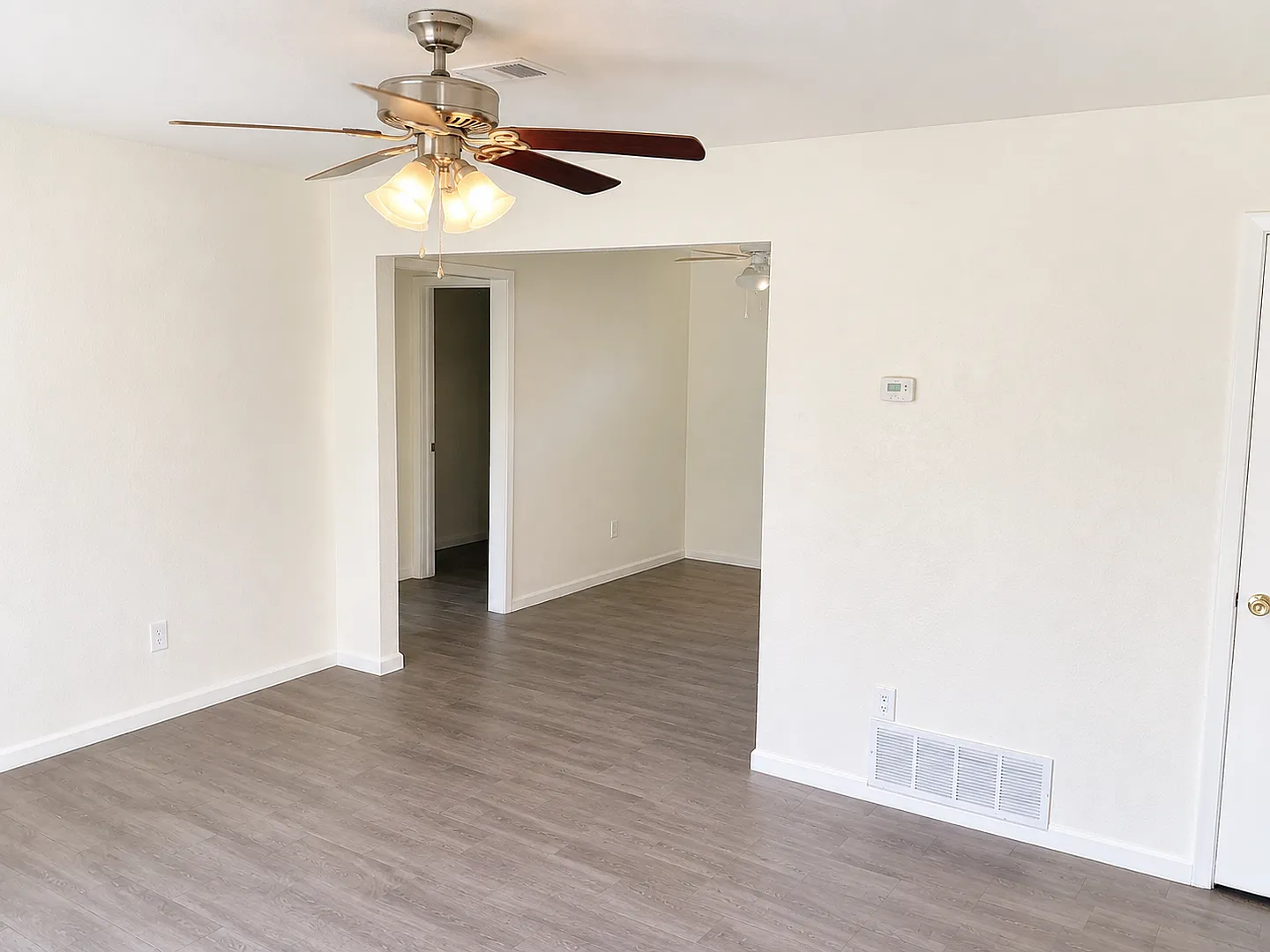 4/2 with Premium Finishes & Great Backyard — Photo 3
