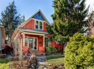 2425 Ellis St, Bellingham, WA 98225