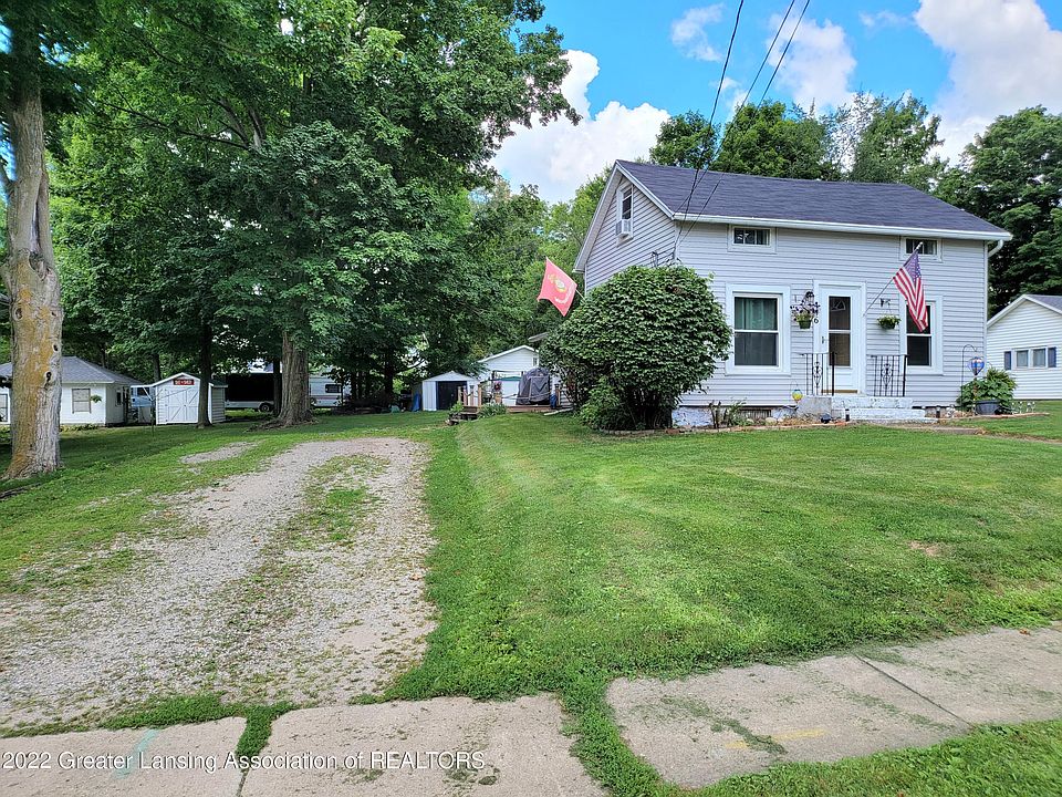 446 S Main St, Vermontville, MI 49096 Zillow
