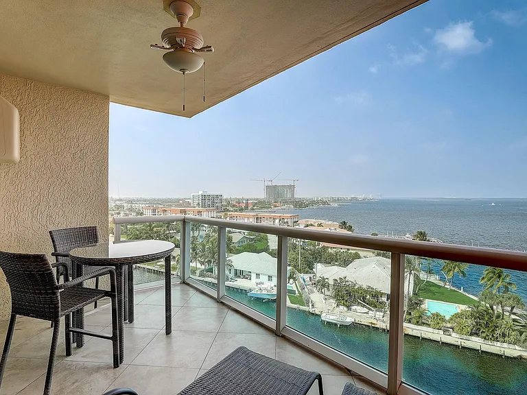 2650 Lake Shore Dr #804 — Photo 42