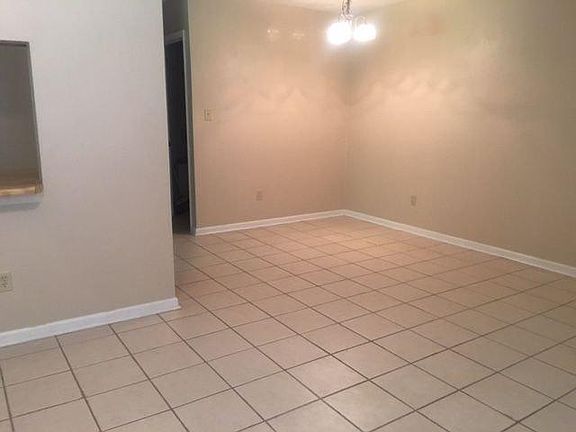 5th image of 3021 Rain Valley Cir