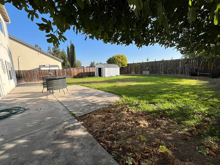 3598 Iron Canyon Cir — Photo 36