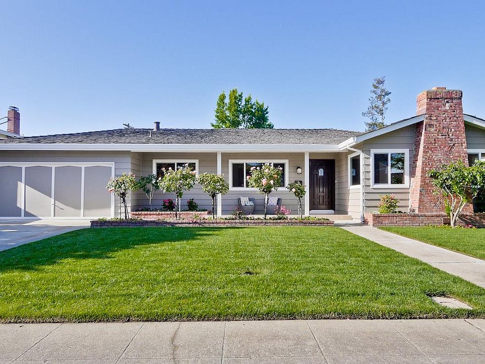 1st image of 1131 Bruckner Cir