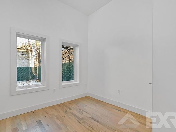 5th image of 1257 Bedford Ave #1