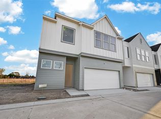 4007 Buffalo Moon Dr, Houston, TX 77045