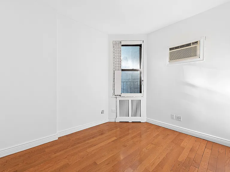 1716 2nd Ave #2D — Photo 5