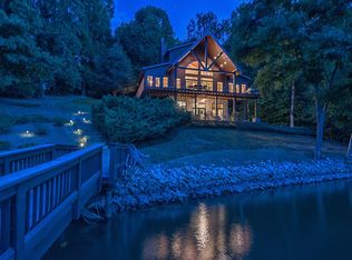 8723 Casa Del Rio Dr, Sherrills Ford, NC 28673