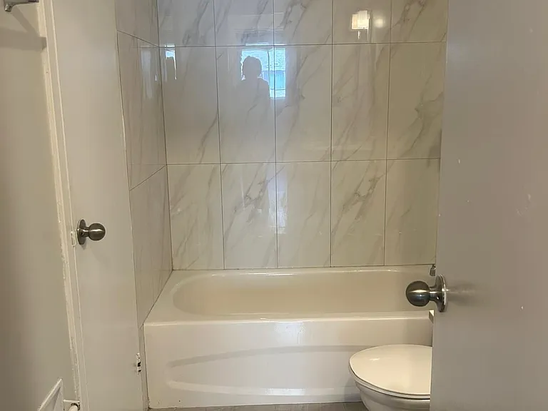 2095 Roche Ct #146 — Photo 13