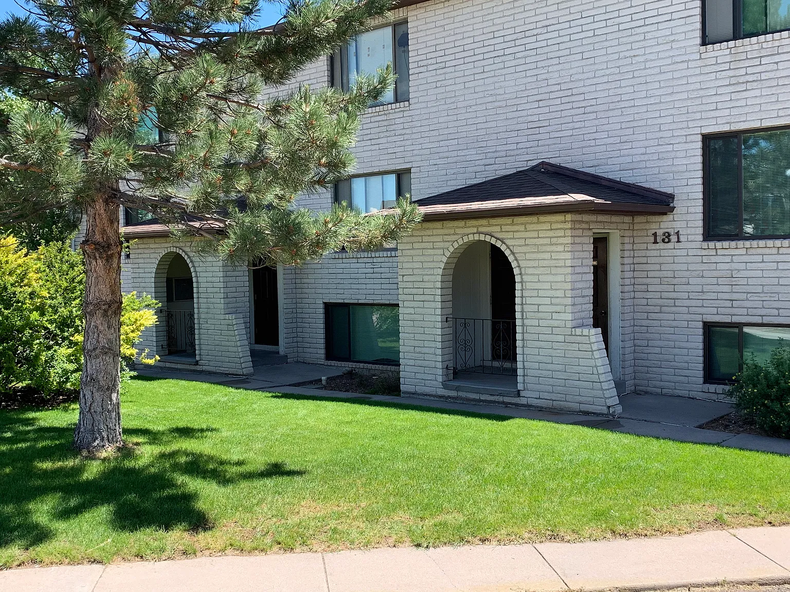 2 bed, 950 sqft, $1,350 — Photo 1
