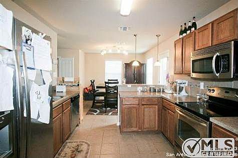 5th image of 445 Stonebrook Dr