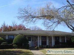 1505 Springbrook Dr, Mesquite, TX 75149