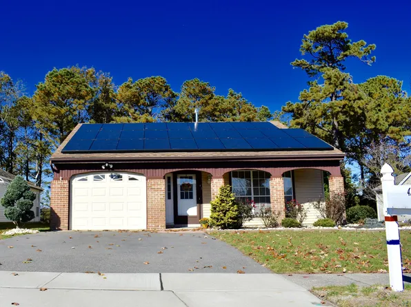 42 Twyford La, Manchester, NJ 08759