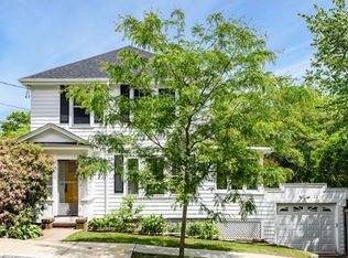 17 Lodgehill Rd, Hyde Park, MA 02136
