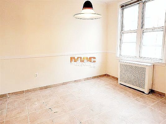 4th image of 30-50 42nd St #3