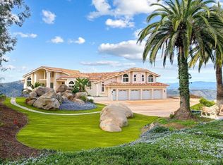 9629 Misty Meadow Ln, Escondido, CA 92026