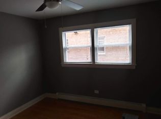 8654 Leamington Ave APT 1STFL, Burbank, IL 60459