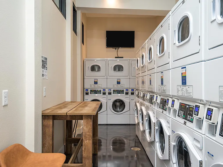 Caldera at Sunnybrook | 24 Hour Laundry Lounge