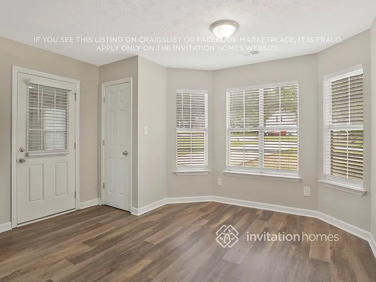 350 Mountain Way — Photo 12