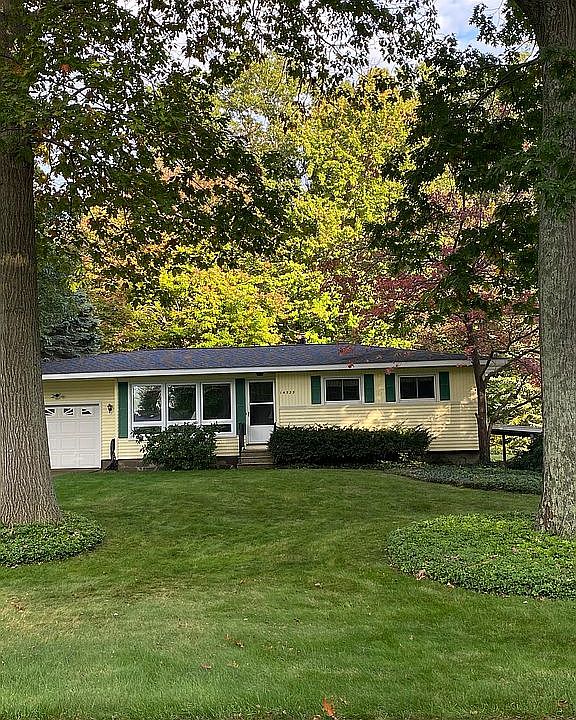 2nd image of 14525 Angelus Cir