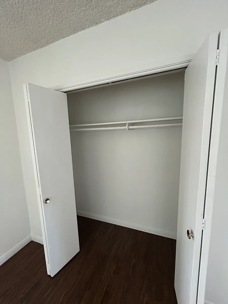 Building Photo - 13444 Burbank Blvd #6