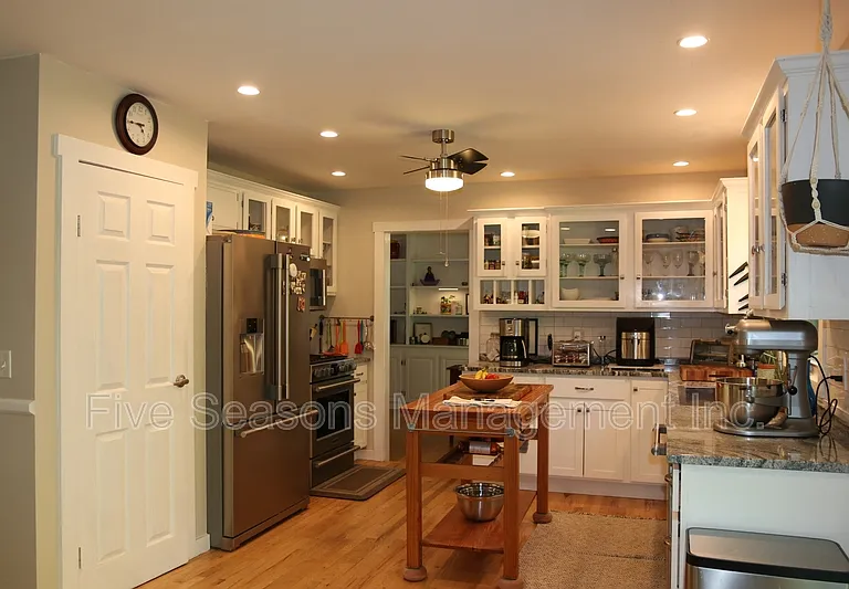 70 Pleasant Ave — Photo 13
