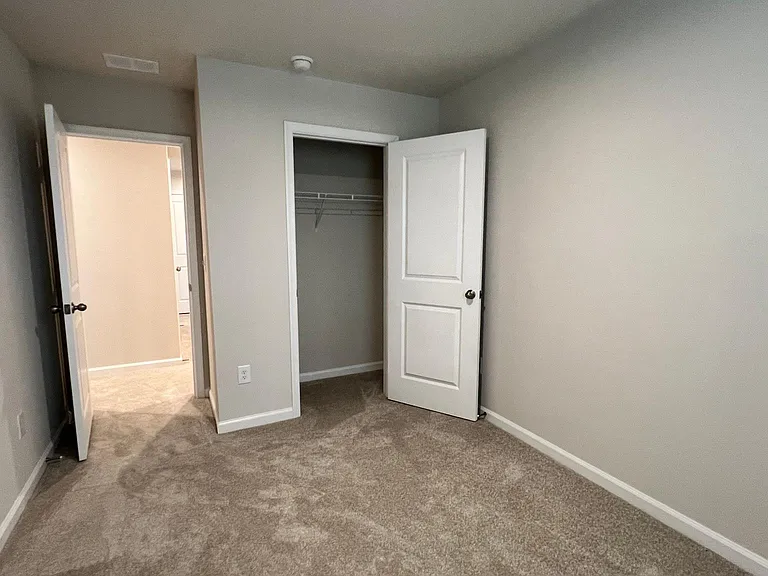 243 Christiana Ln #B — Photo 41
