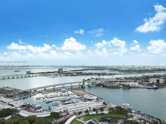 2nd image of 50 Biscayne Blvd APT 4209