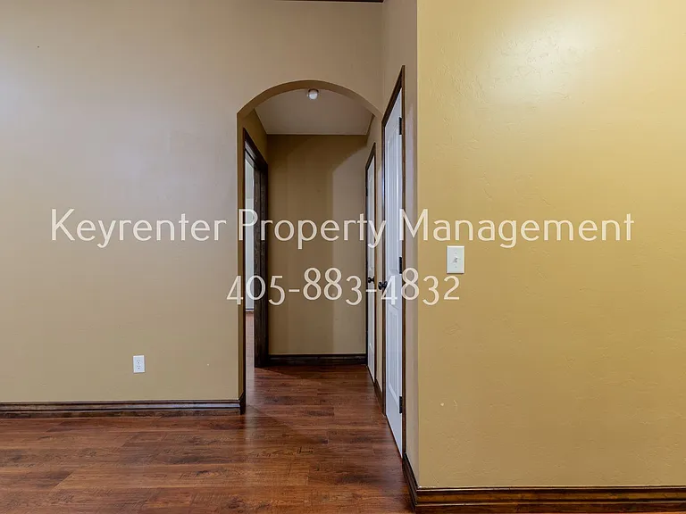 2405 SW 138th St — Photo 10