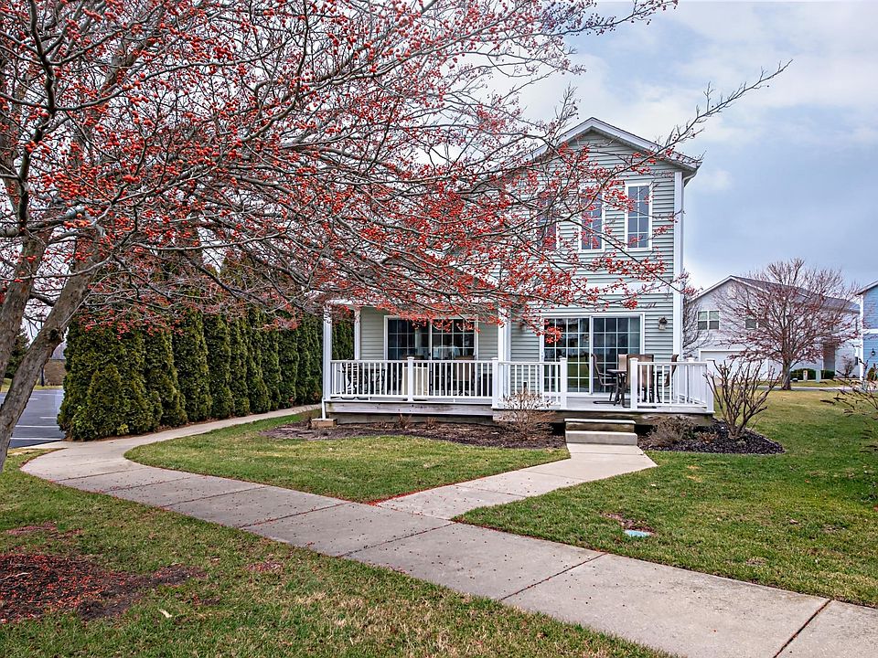 1st image of 408 Island Pointe Dr