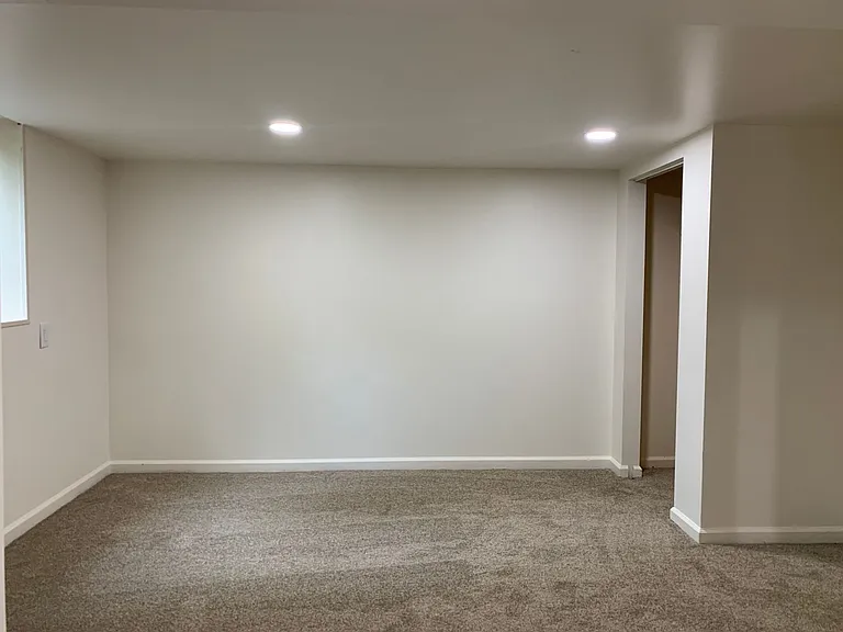 14865 Pershing Dr — Photo 21