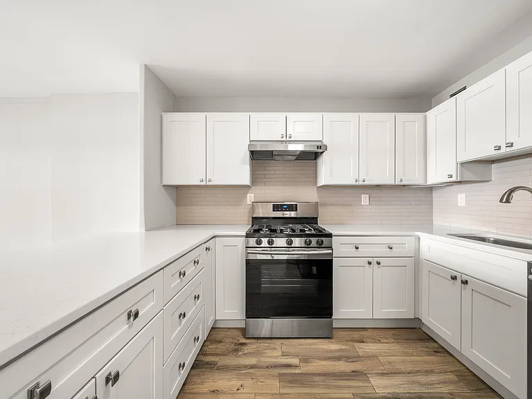 1203 River Rd #6F — Photo 2