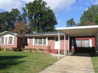 1913 N Dudney Rd, Magnolia, AR 71753