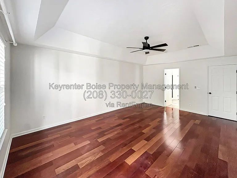 650 E Whitney Ct — Photo 23