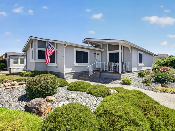 147 Blue Spruce Ln, Grants Pass, OR 97527