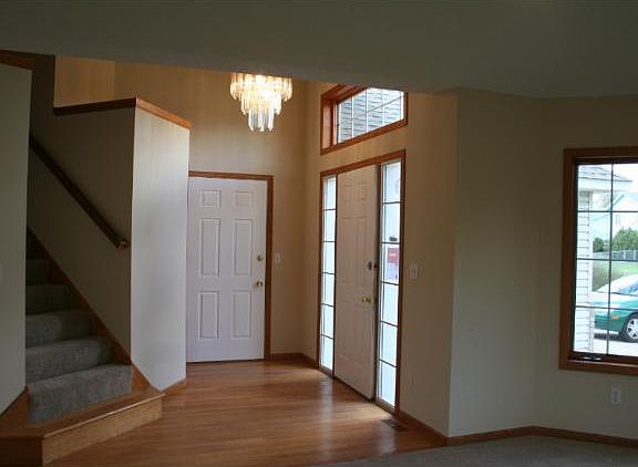 3rd image of 12920 Yukon St NW