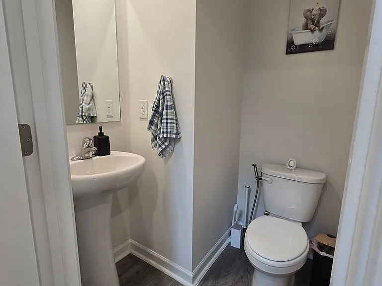 266 Palm Dr — Photo 7