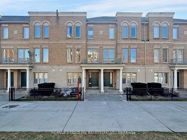 68 Galleria Pkwy #Townhouse 15 — Photo 1