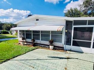 6233 Crestview Ln, Zephyrhills, FL 33542