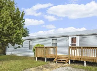 3925 NW 86th St, Topeka, KS 66618