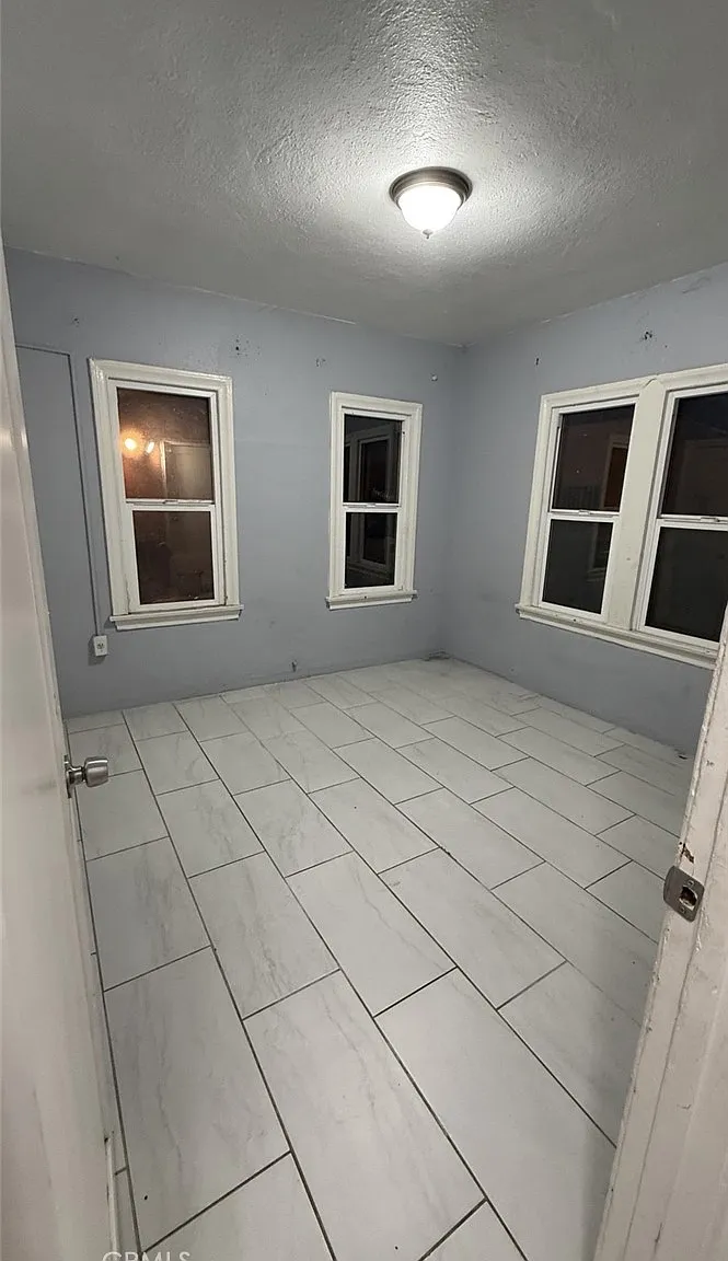 1 bed, 800 sqft, $1,450 — Photo 4