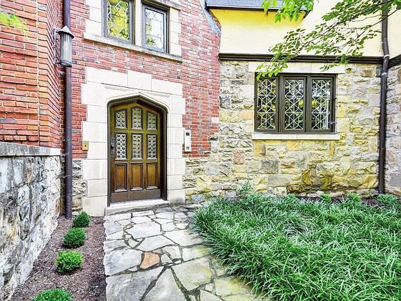 5th image of 1801 Spring Dr #10L