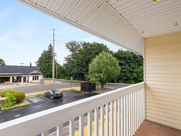 Heart of Downtown Lynden - Heritage Apartments — Photo 16