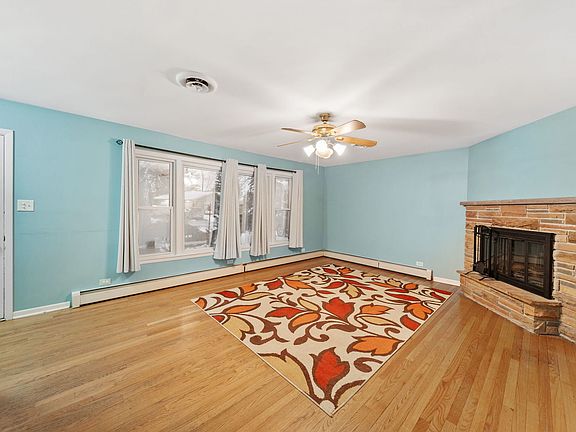 3rd image of 10716 S Plahm Ct