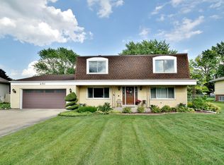 5N451 Fairway Ln, Itasca, IL 60143