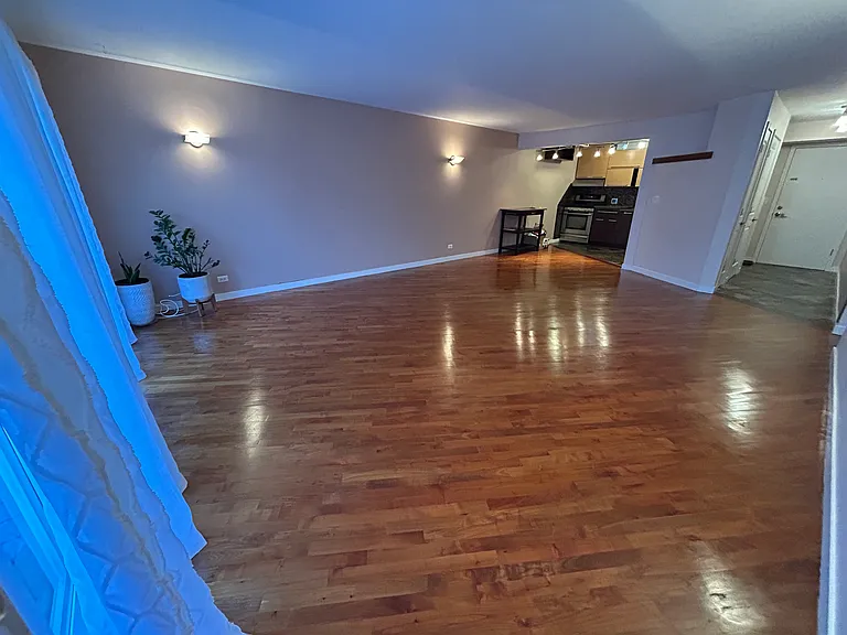 5400 Carriageway Dr — Photo 3
