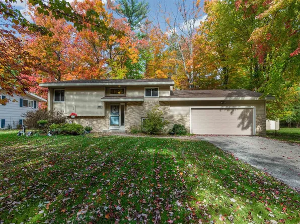 430 Aubin St, Peshtigo, WI 54157