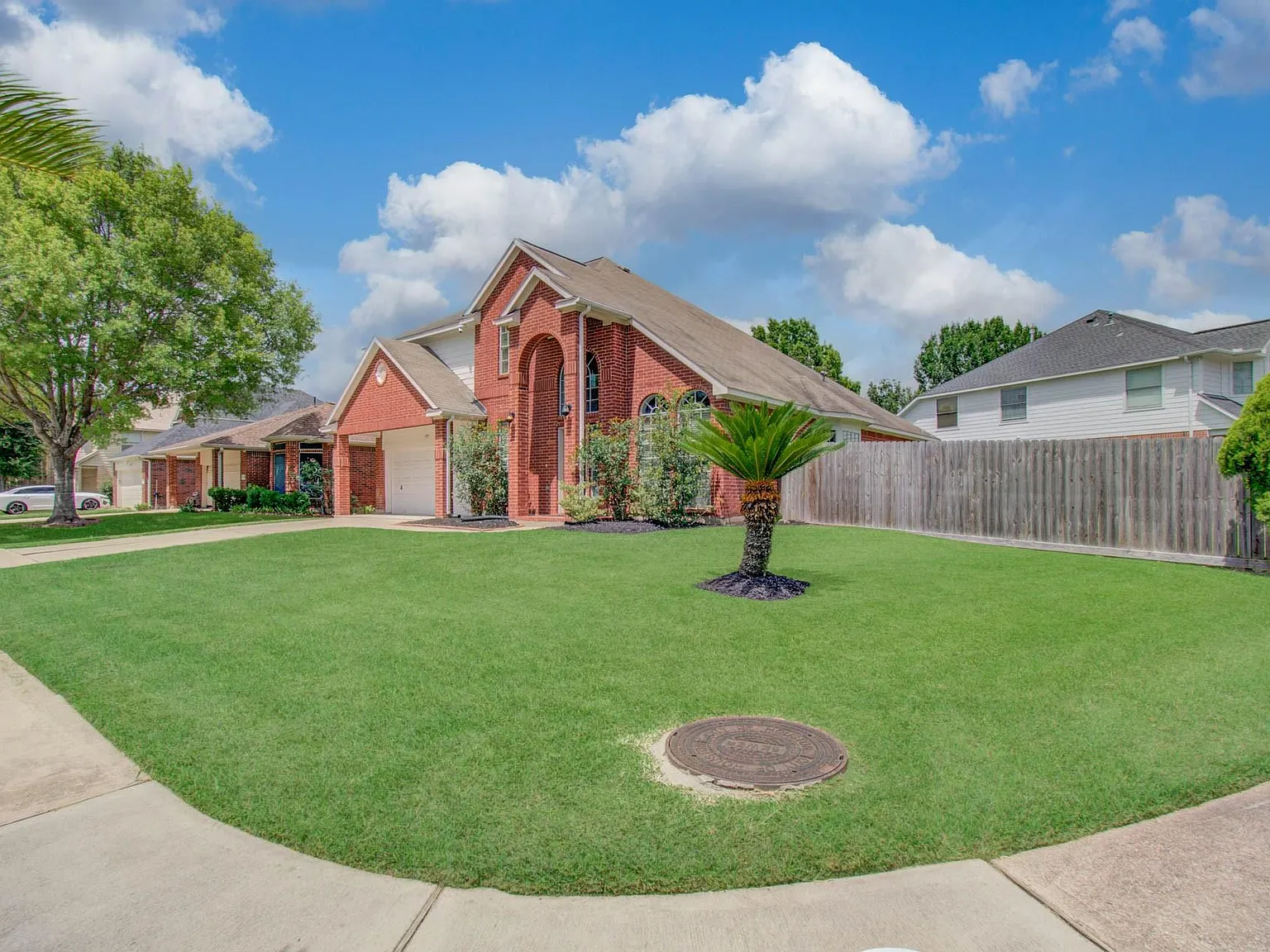 4 bed, 2.5 bath, 2975 sqft, $3,000 — Photo 3