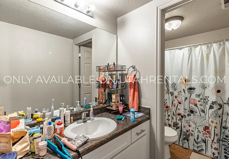 871 E 620 N #J2-1 — Photo 16