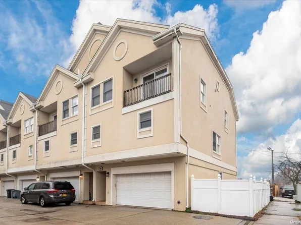 229 Beach 3rd Street, Far Rockaway, NY 11691