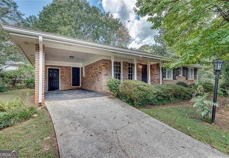 3839 Redbud Ct SE — Photo 1